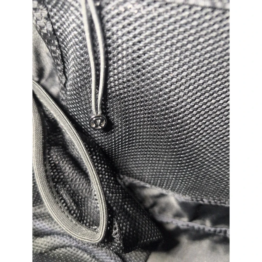 Lululemon Go Lightly Backpack Black Multi-pocket Water Repel Multi-Pocket